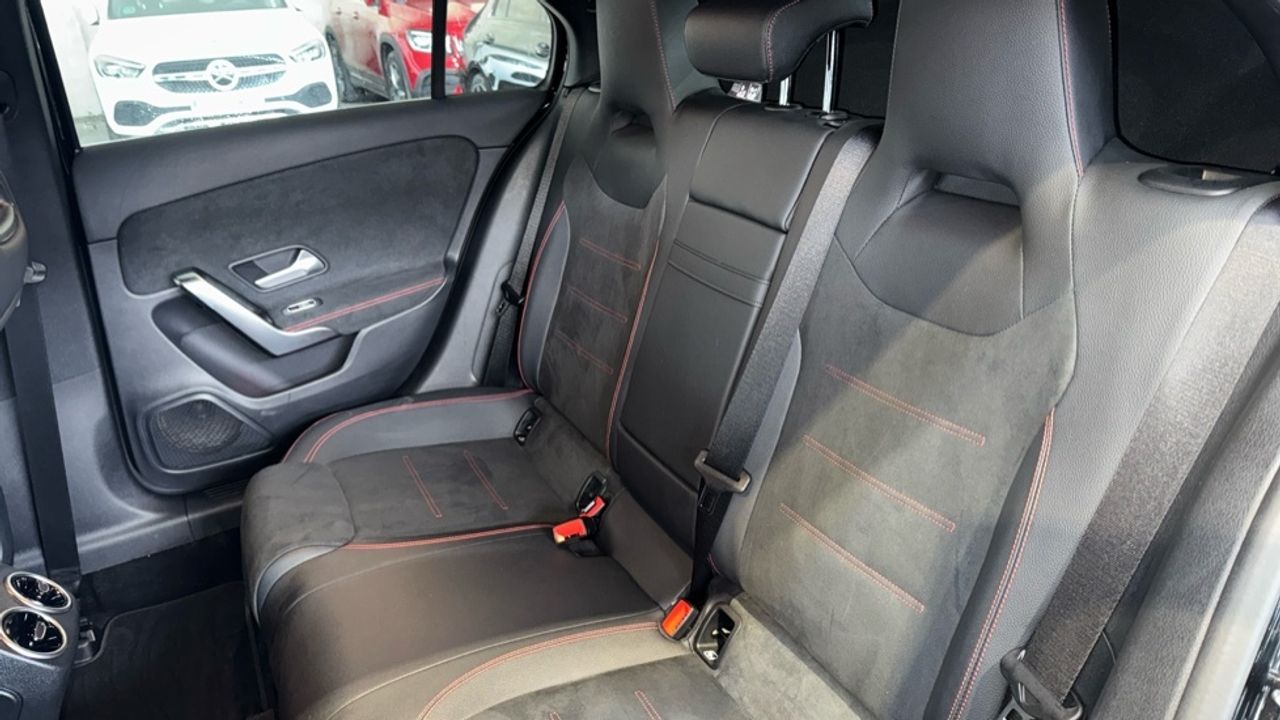 mercedes-benz-clase-a-200-d-compacto-imagen-10