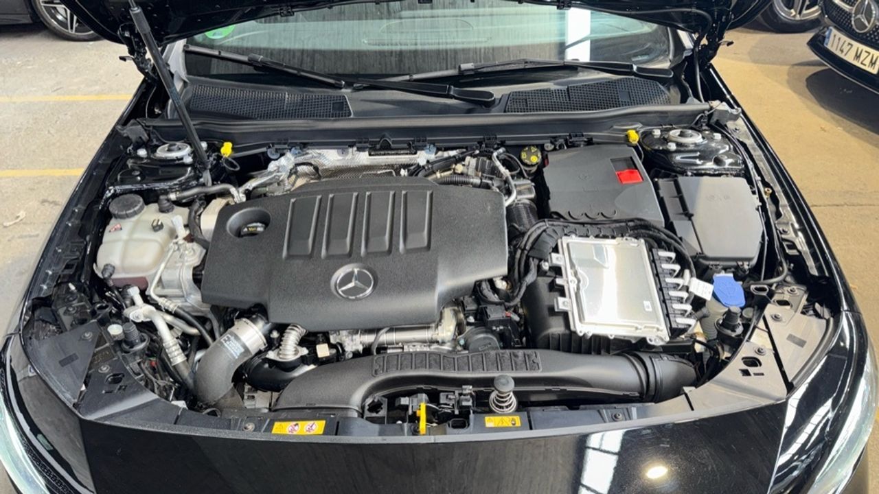 mercedes-benz-clase-a-200-d-compacto-imagen-16