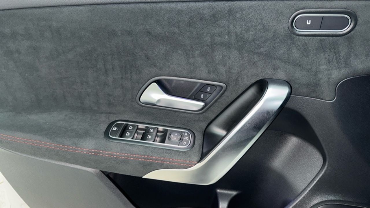 mercedes-clase-a-a-180-d-imagen-23