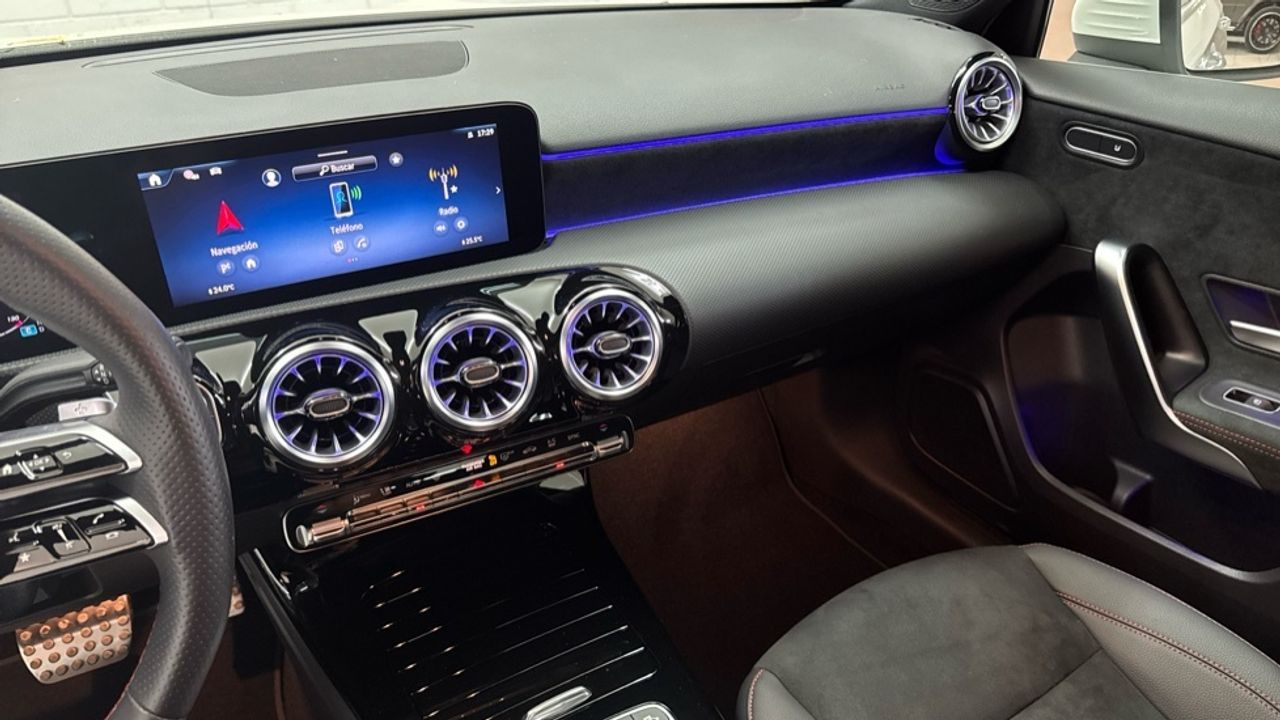 mercedes-clase-a-a-180-d-imagen-22