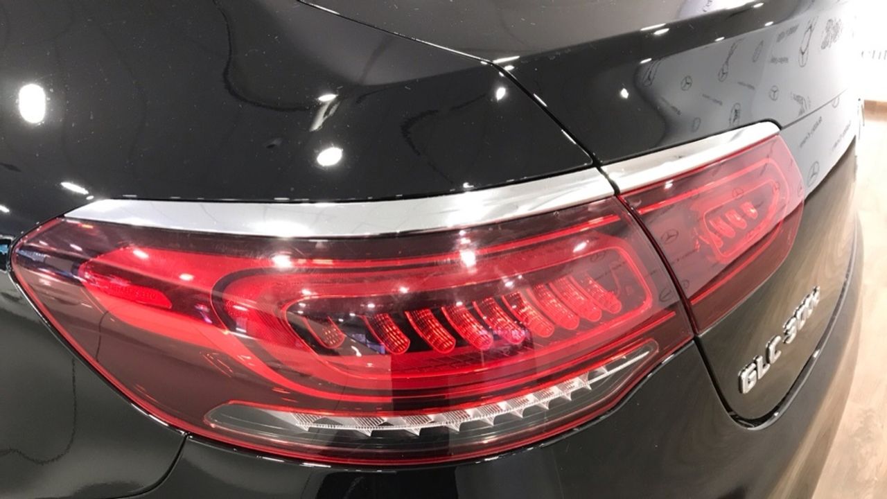 mercedes-glc-coupe-glc-300-d-4matic-imagen-18