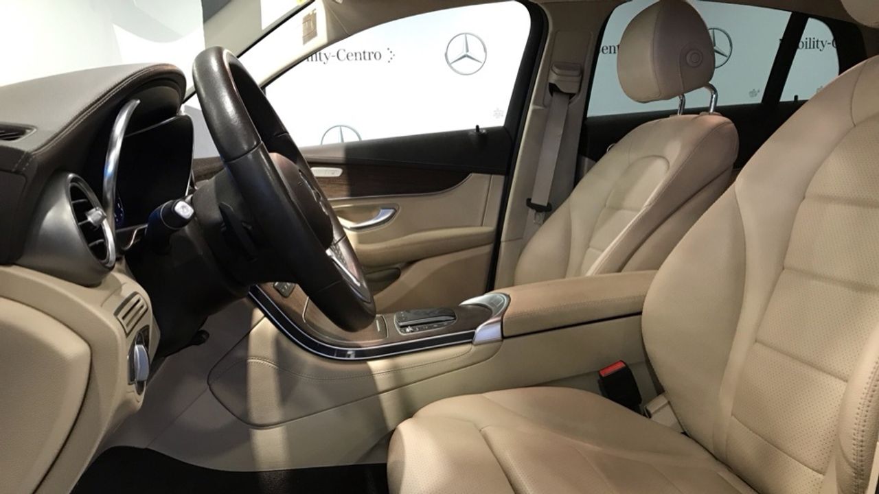 mercedes-glc-coupe-glc-300-d-4matic-imagen-6