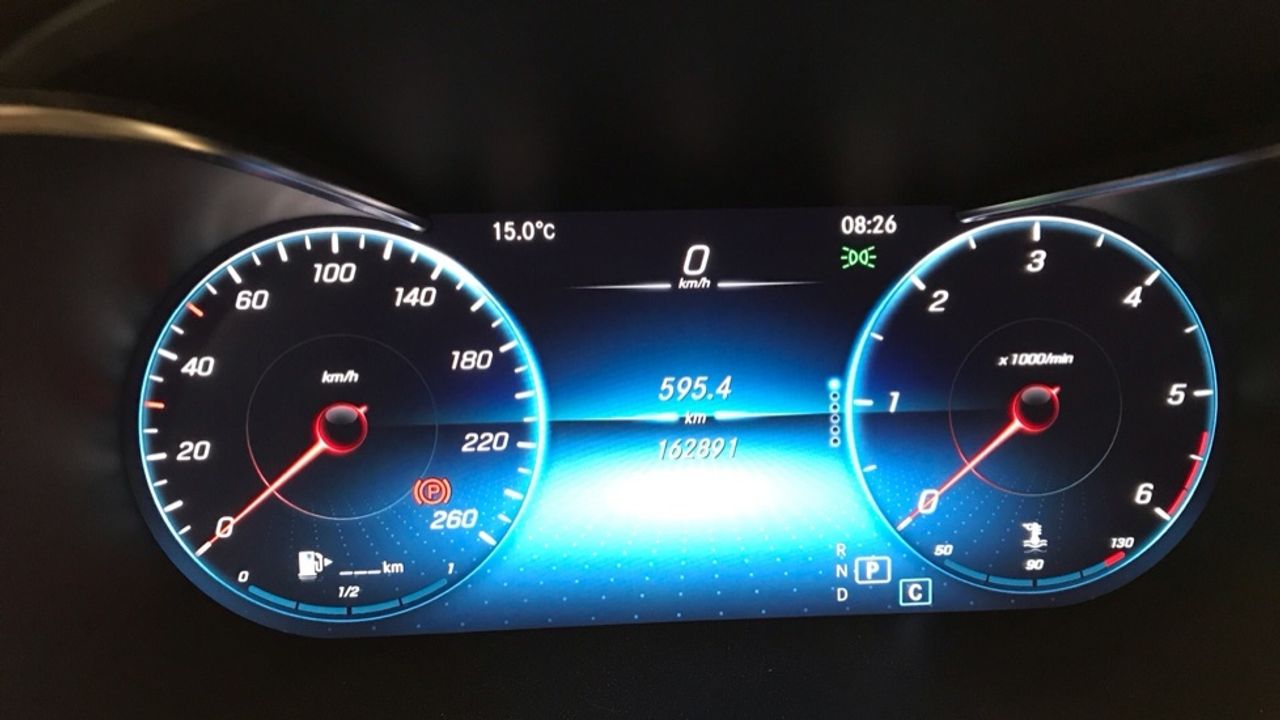 mercedes-glc-coupe-glc-300-d-4matic-imagen-15