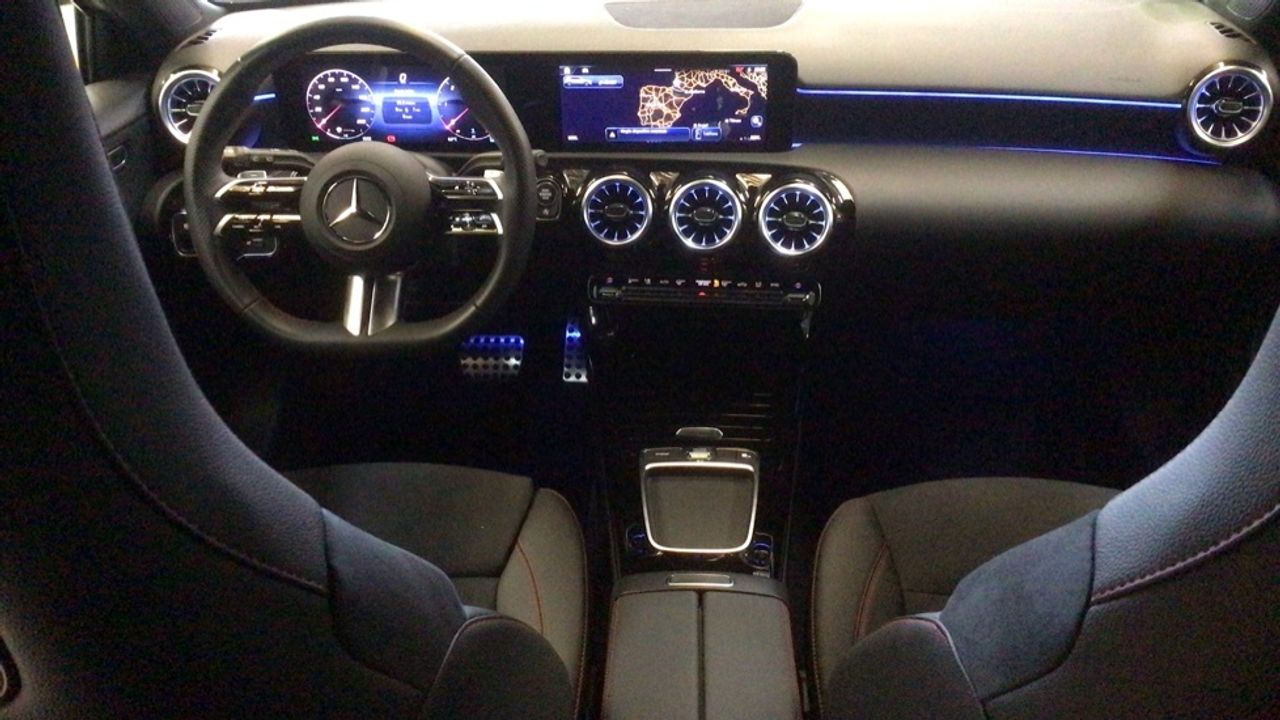 mercedes-clase-a-a-180-d-imagen-7