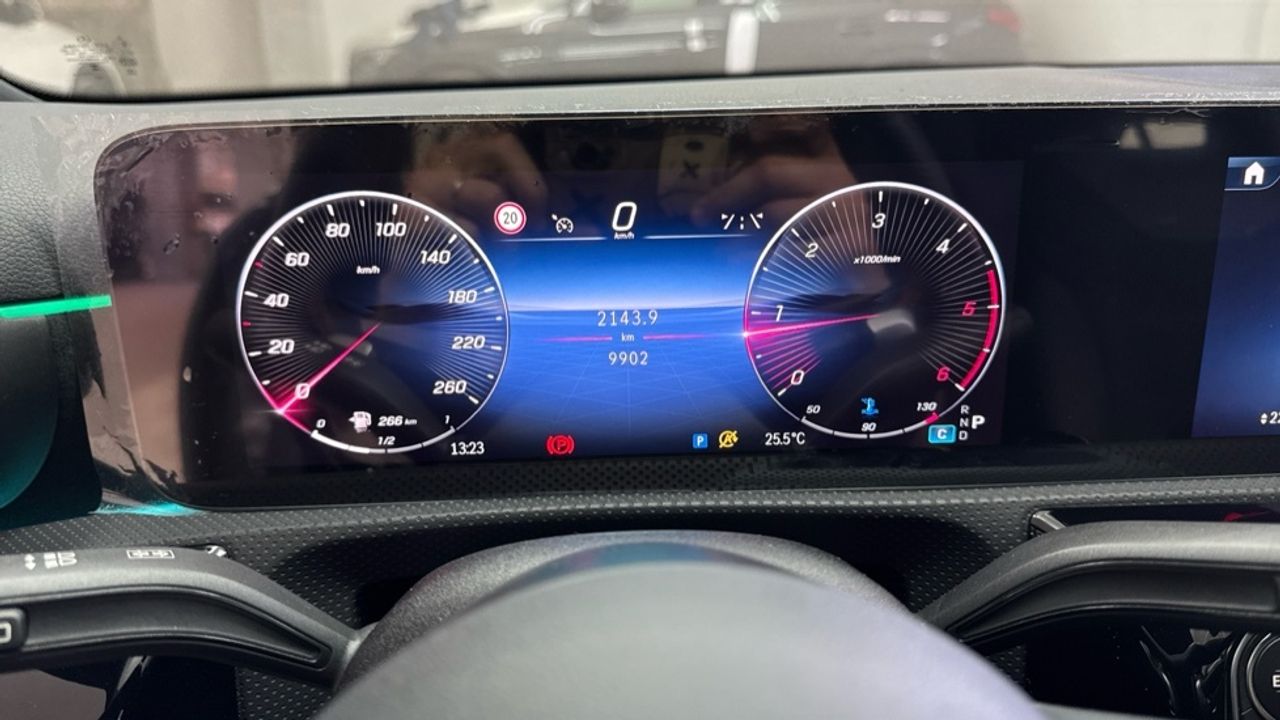 mercedes-clase-a-a-180-d-imagen-18