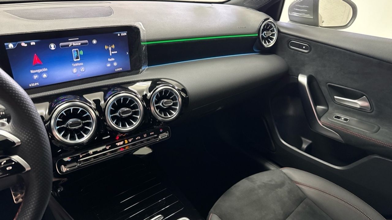 mercedes-clase-a-a-180-d-imagen-22