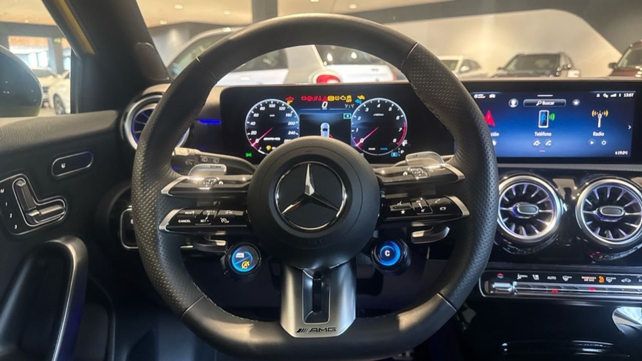 mercedes-clase-a-mercedes-amg-a-35-4matic-imagen-8