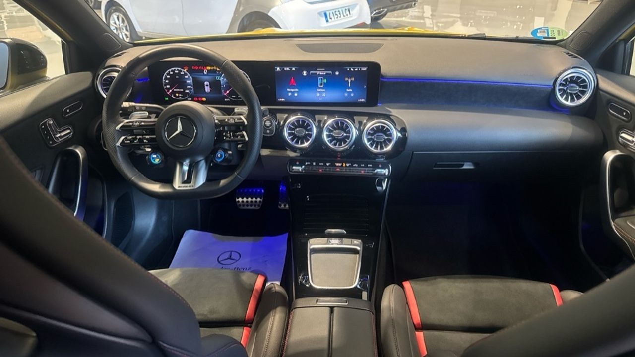 mercedes-clase-a-mercedes-amg-a-35-4matic-imagen-7
