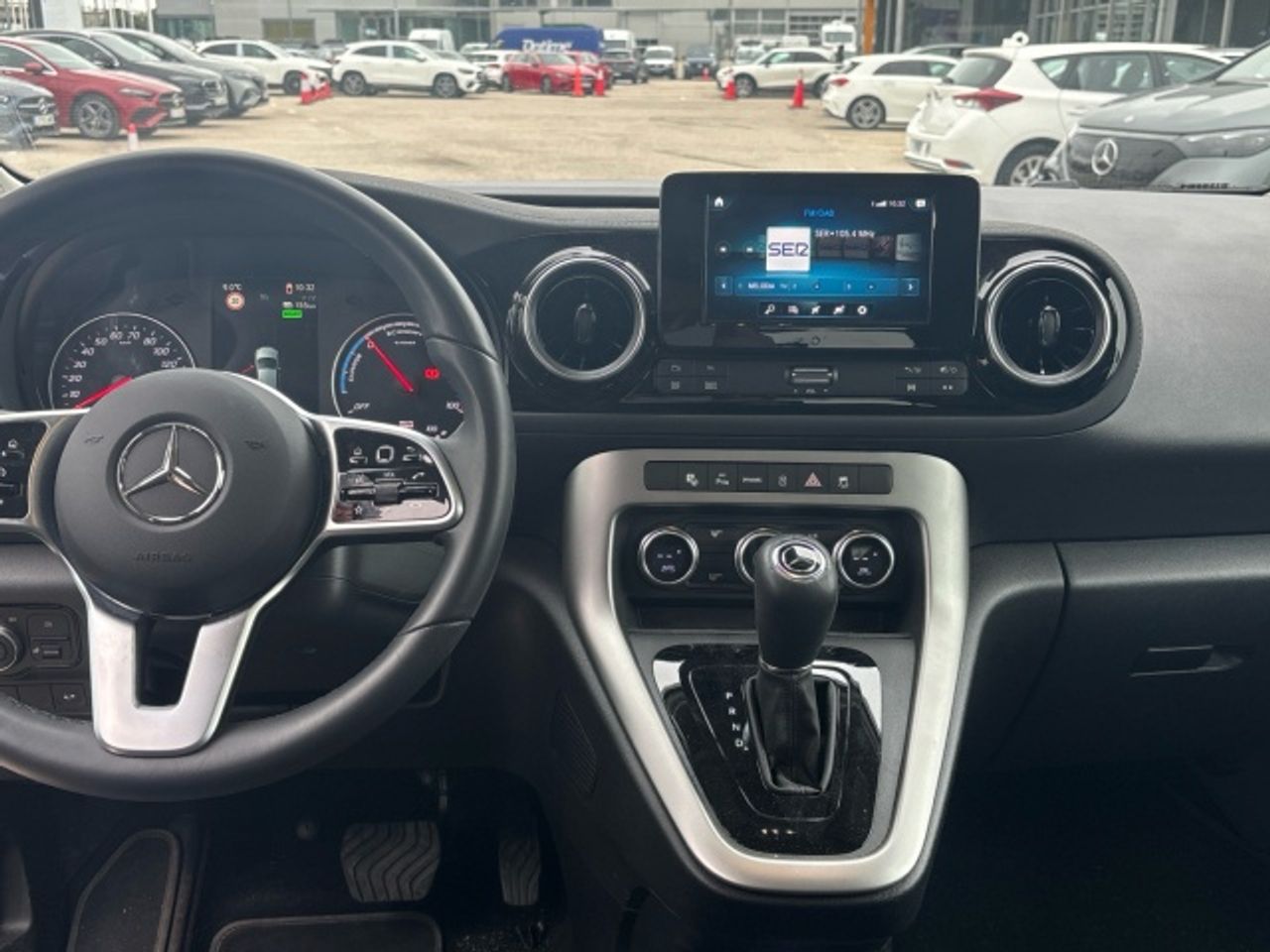 mercedes-eqt-200-imagen-6