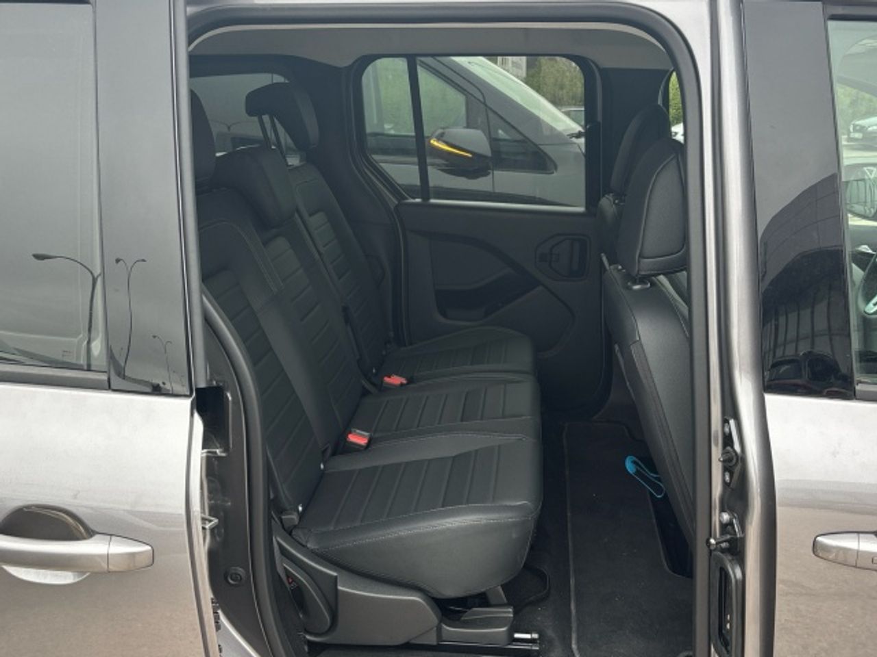 mercedes-eqt-200-imagen-13