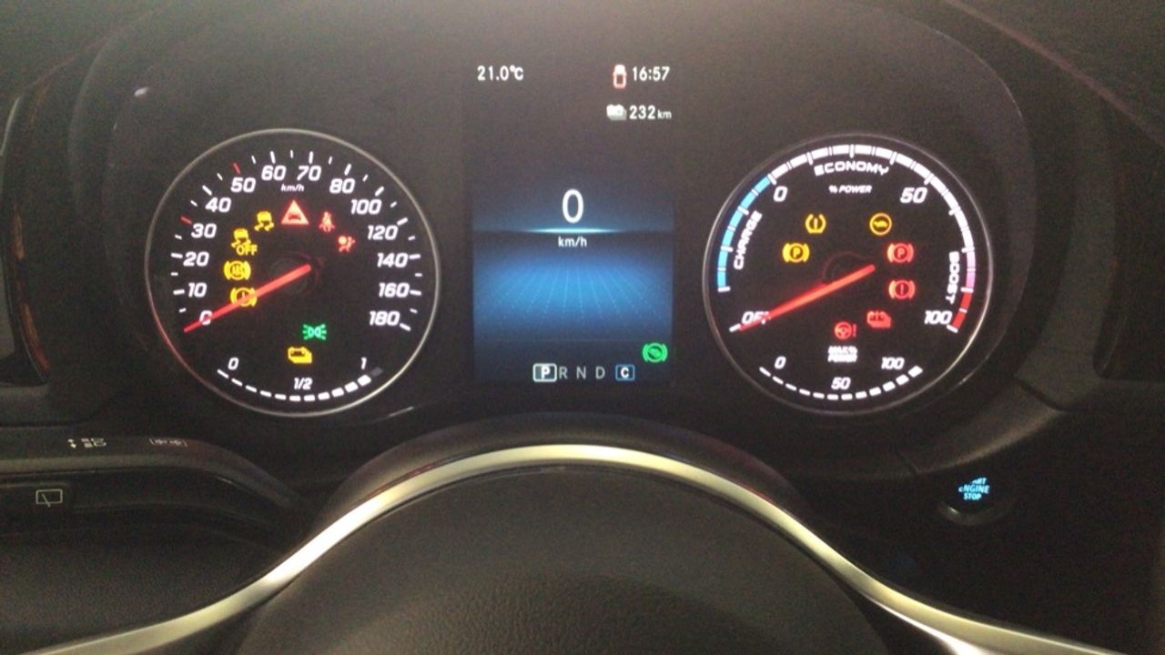 mercedes-eqt-200-imagen-16