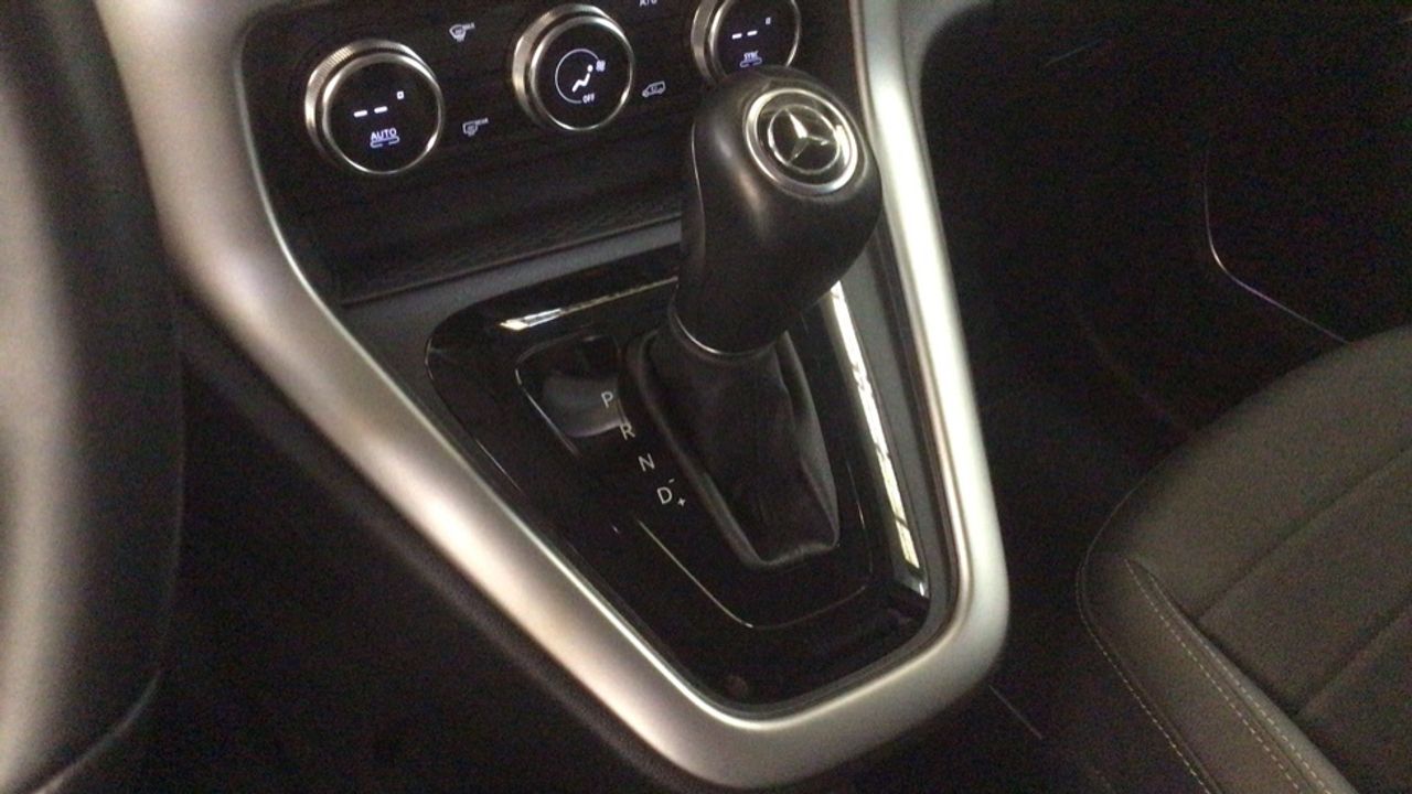 mercedes-eqt-200-imagen-21