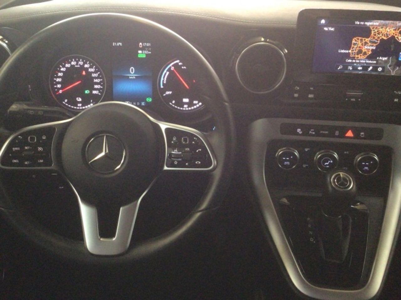 mercedes-eqt-200-imagen-8