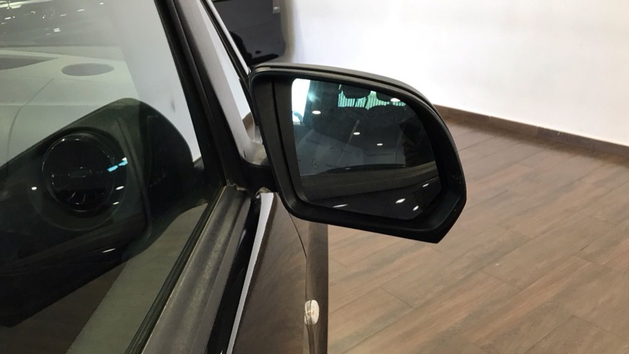 mercedes-vito-116-cdi-tourer-pro-larga-imagen-15