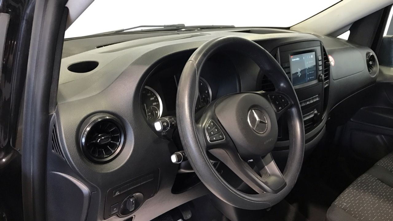 mercedes-vito-116-cdi-tourer-pro-larga-imagen-5