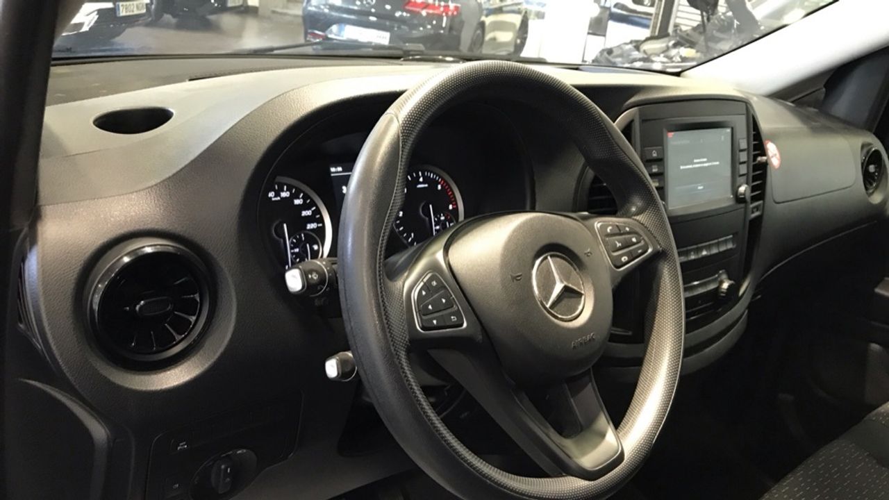 mercedes-vito-116-cdi-tourer-pro-larga-imagen-8