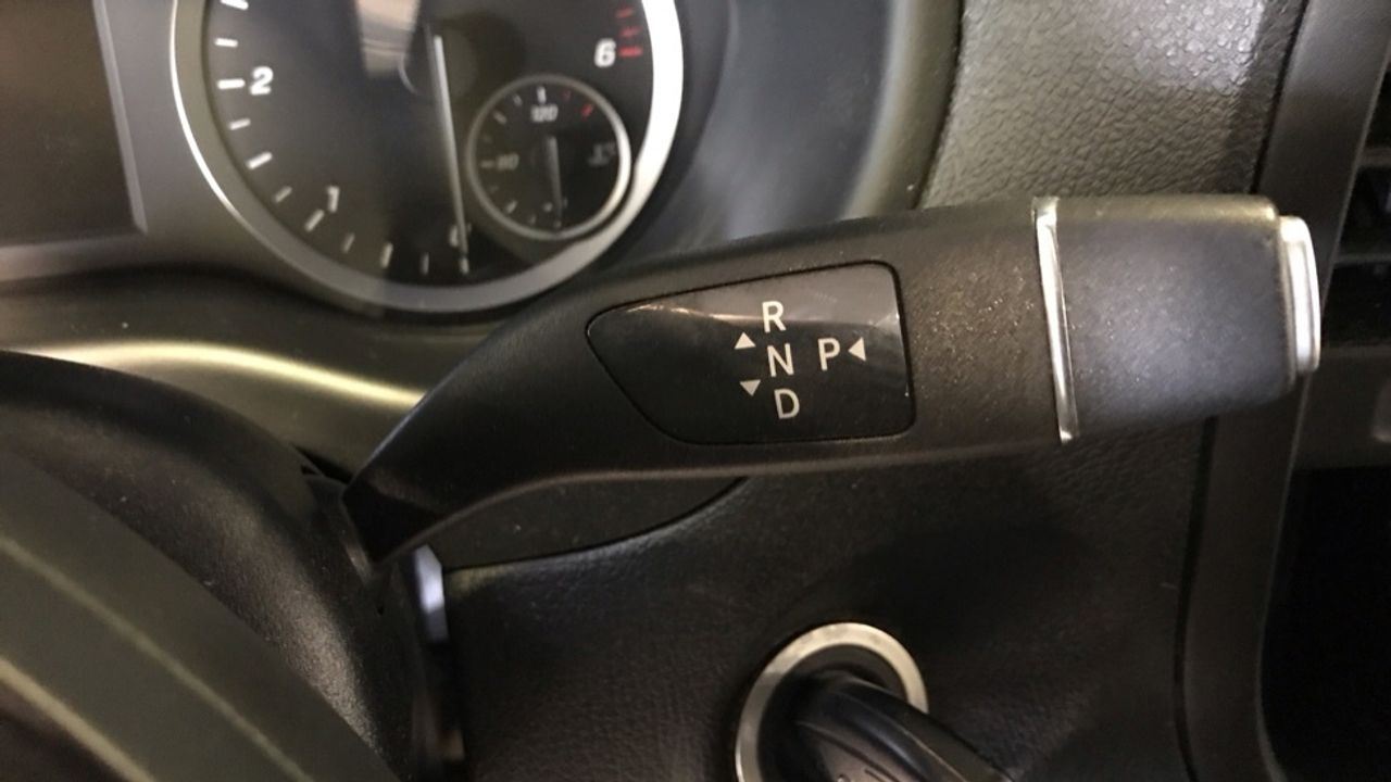 mercedes-vito-116-cdi-tourer-pro-larga-imagen-6