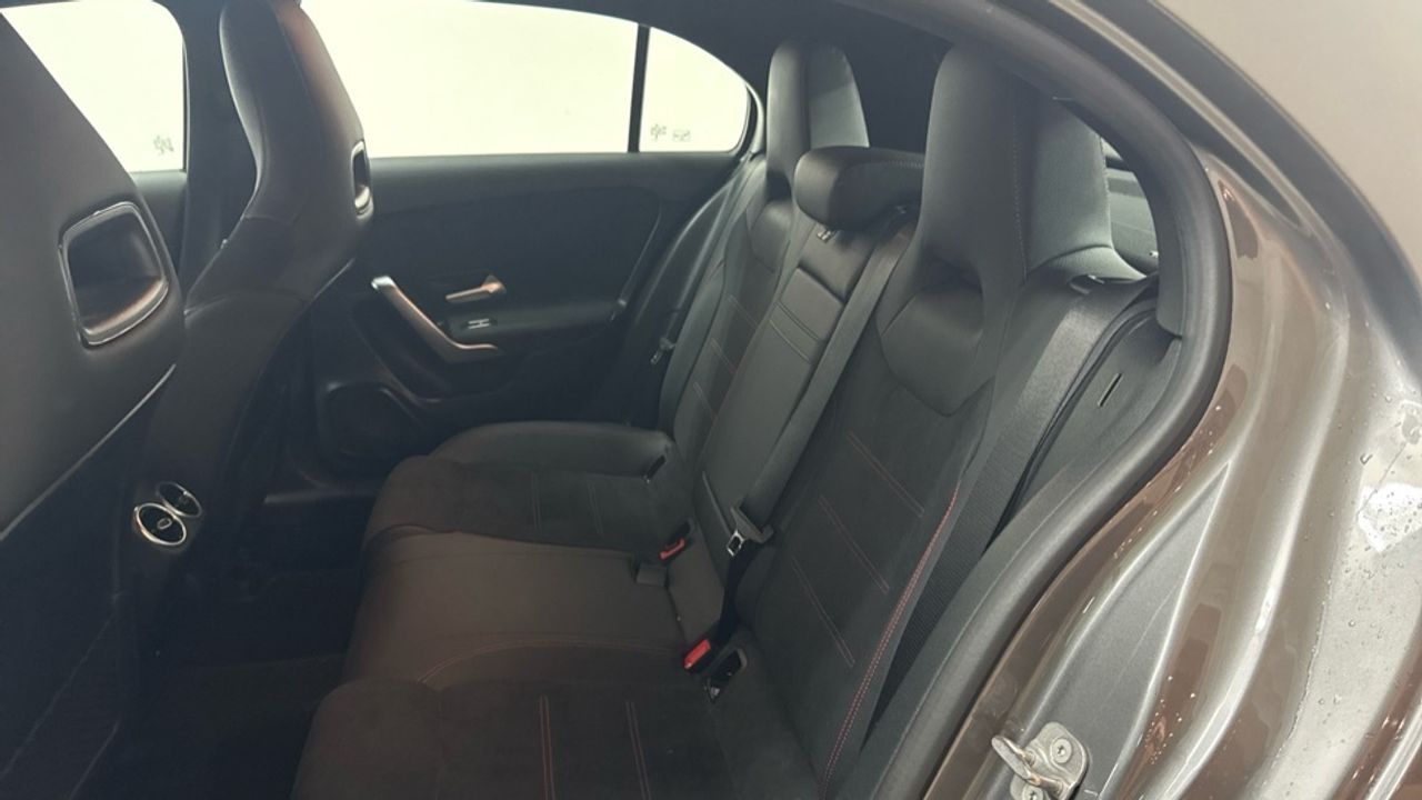 mercedes-clase-a-a-180-d-imagen-10