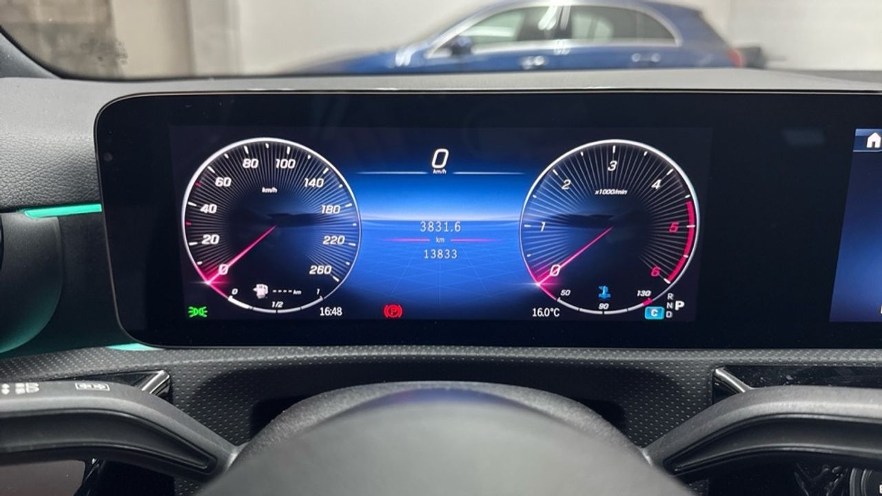 mercedes-clase-a-a-180-d-imagen-18