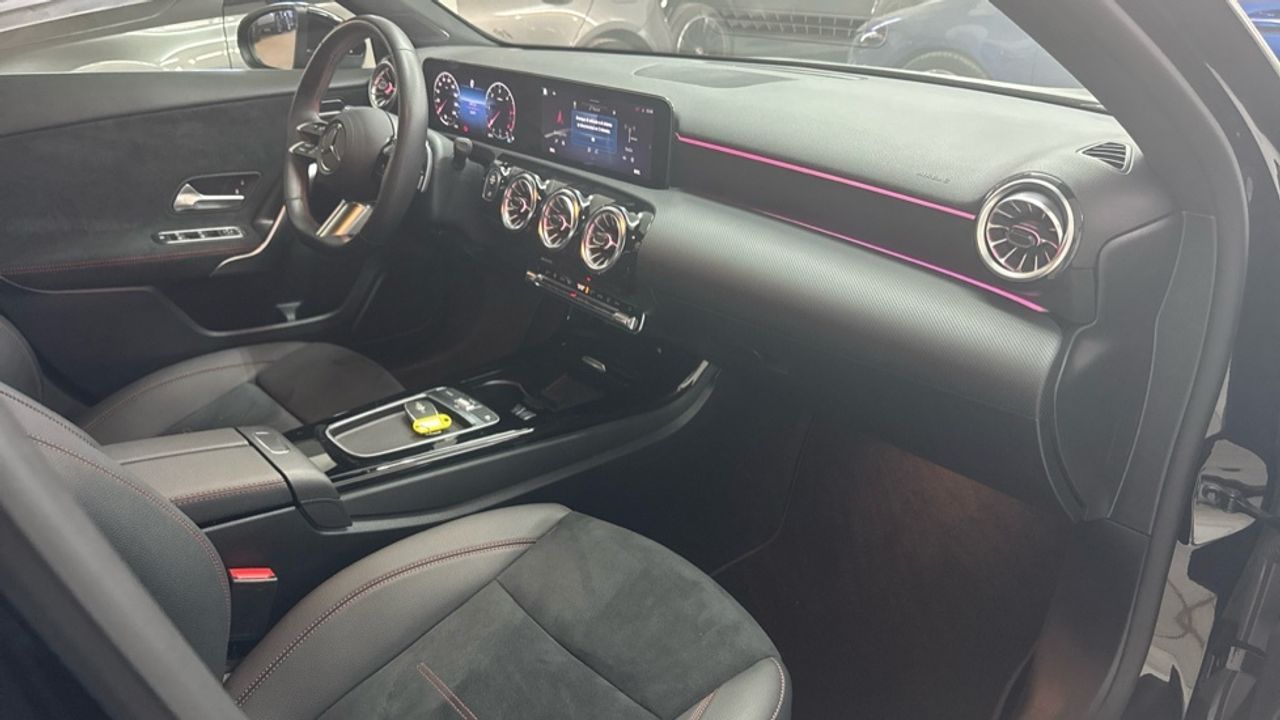 mercedes-clase-a-a-180-d-imagen-9