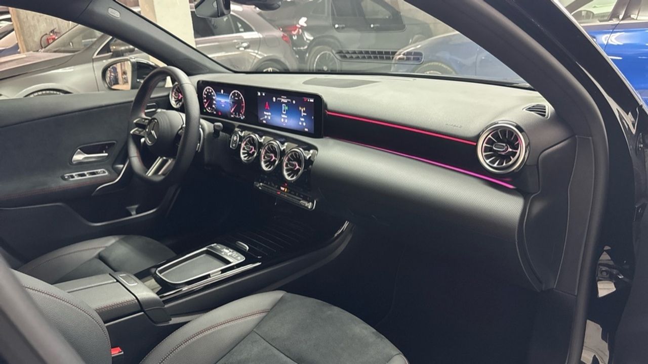 mercedes-clase-a-a-180-d-imagen-9