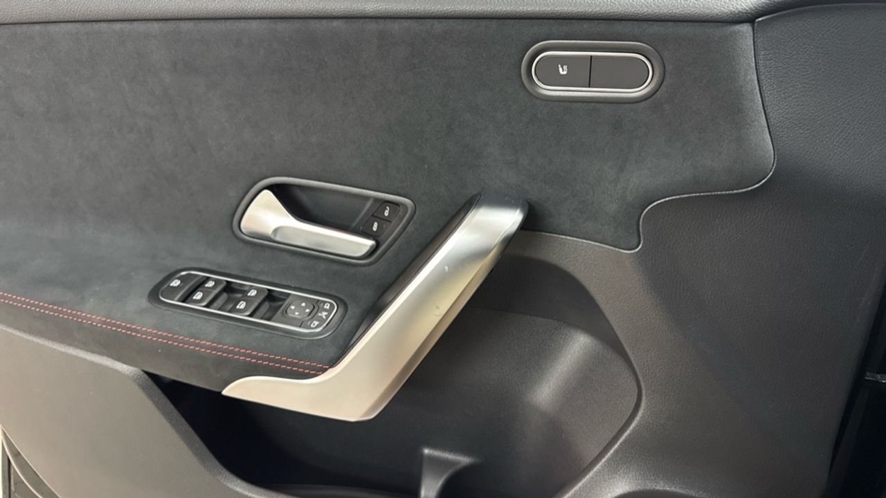 mercedes-clase-a-a-180-d-imagen-23