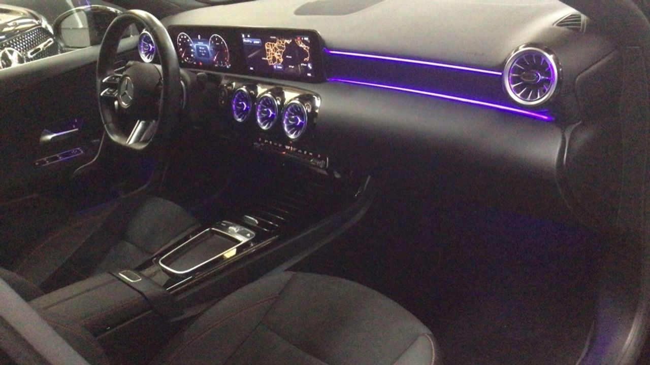 mercedes-clase-a-a-200-d-imagen-9
