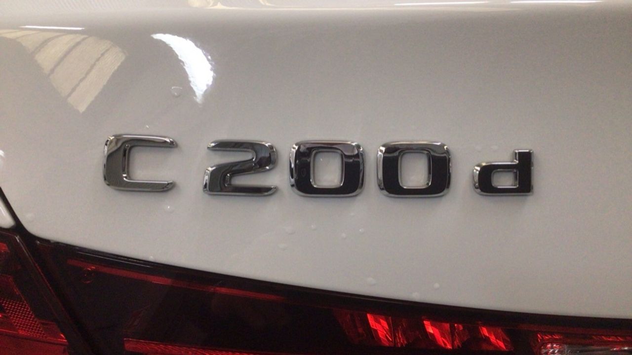 mercedes-clase-c-c-200-d-berlina-imagen-11