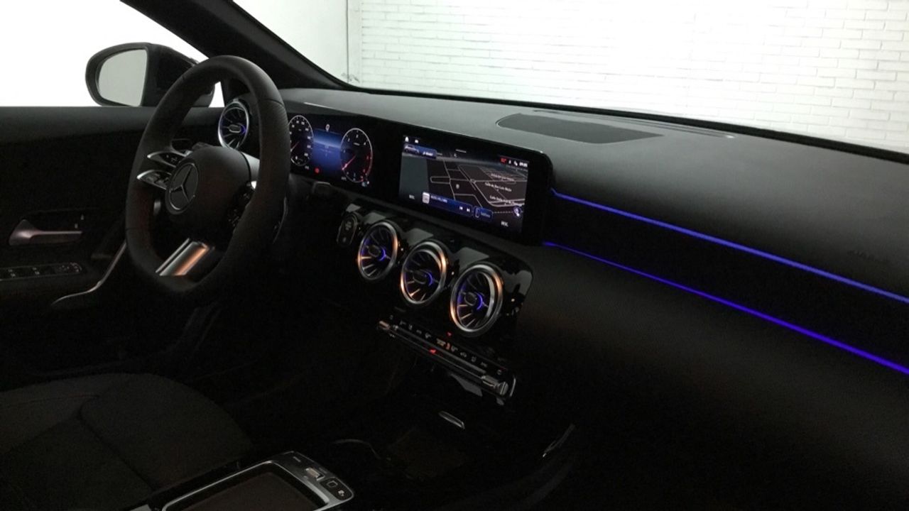 mercedes-clase-a-a-200-d-imagen-9