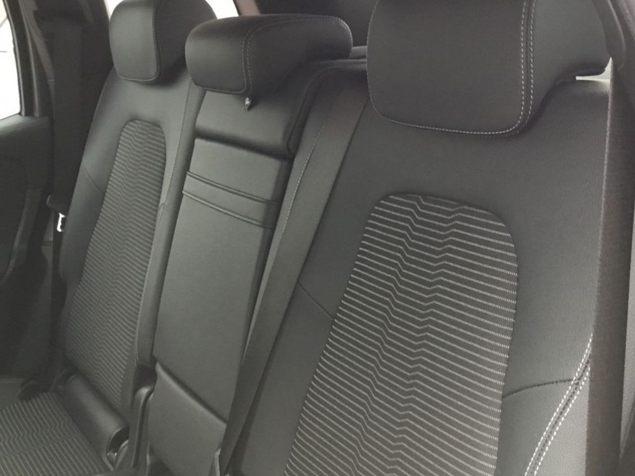 mercedes-eqb-eqb-250-imagen-10