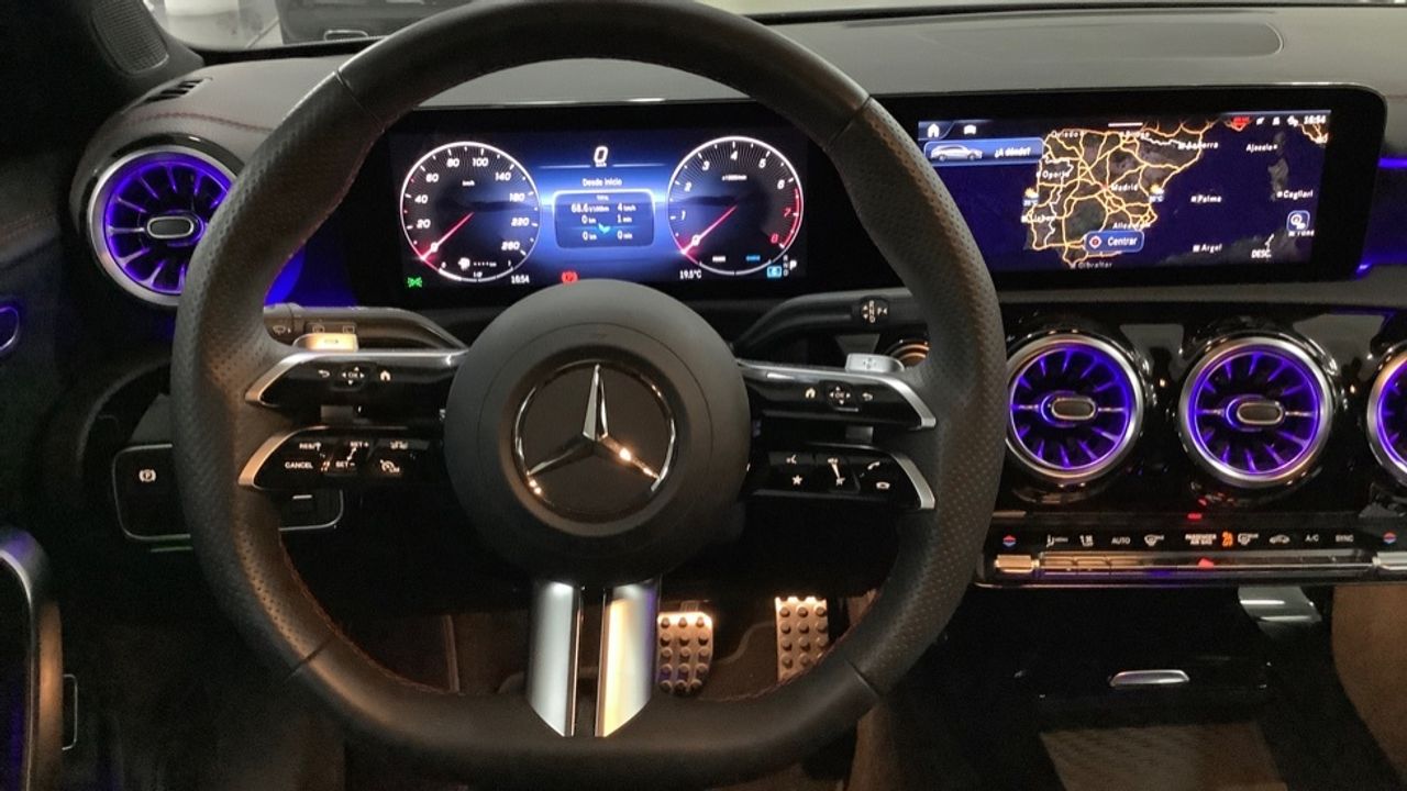 mercedes-cla-cla-200-shooting-brake-imagen-8