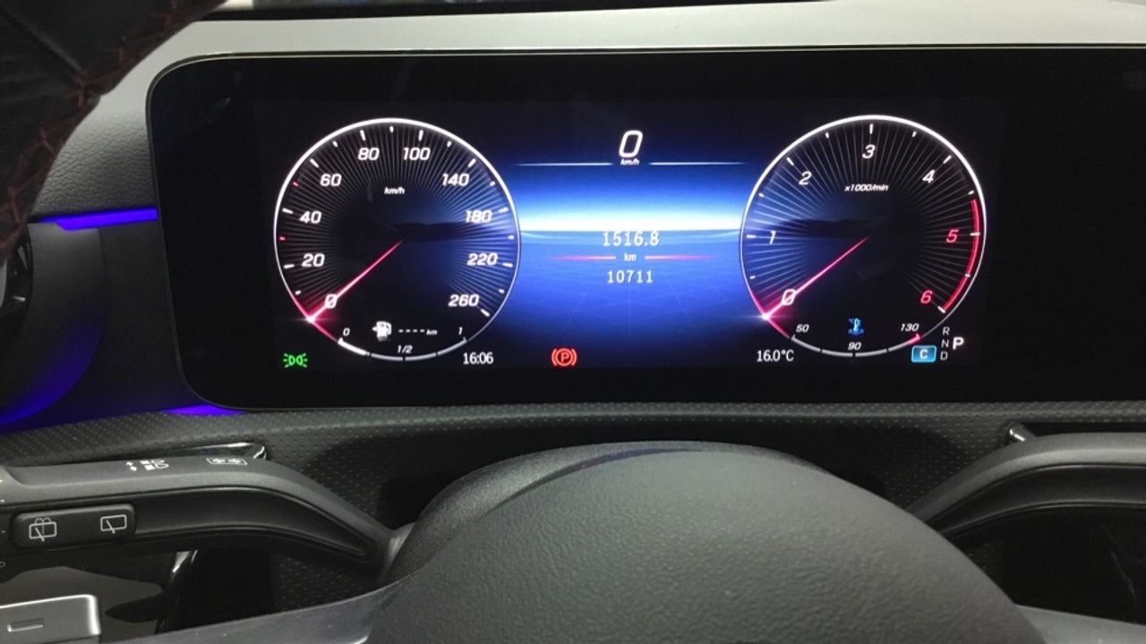 mercedes-clase-a-a-180-d-imagen-18