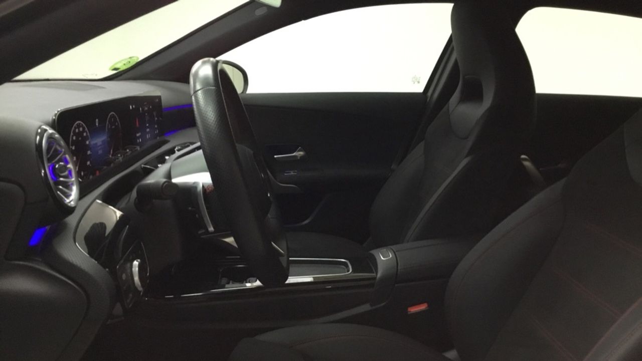 mercedes-clase-a-a-180-d-imagen-6