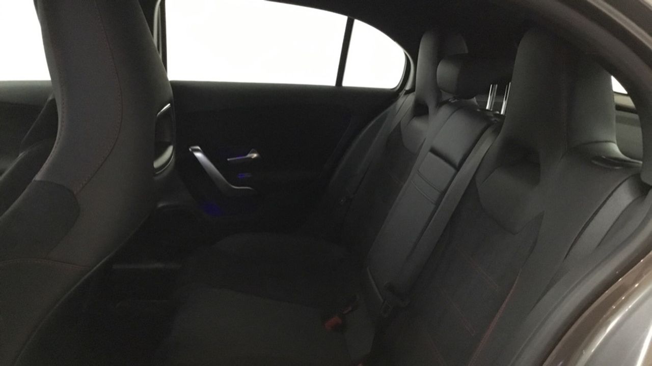 mercedes-clase-a-a-180-d-imagen-10