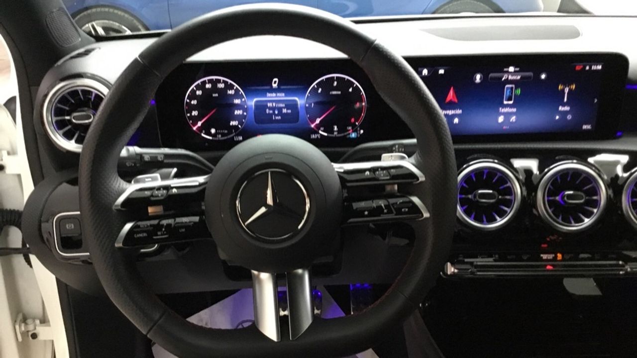 mercedes-clase-a-a-180-d-imagen-8