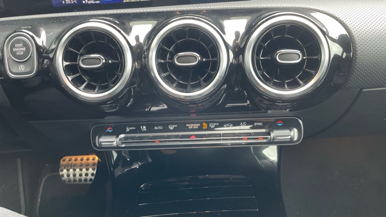 mercedes-clase-a-a-180-d-imagen-16