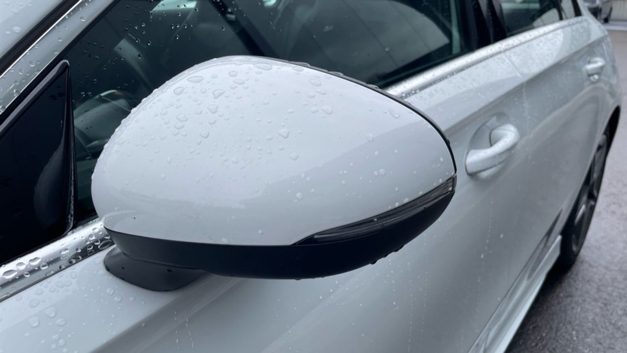 mercedes-clase-a-a-180-d-imagen-12