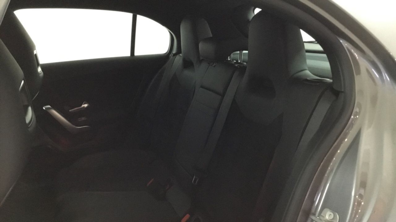 mercedes-clase-a-a-180-d-imagen-10