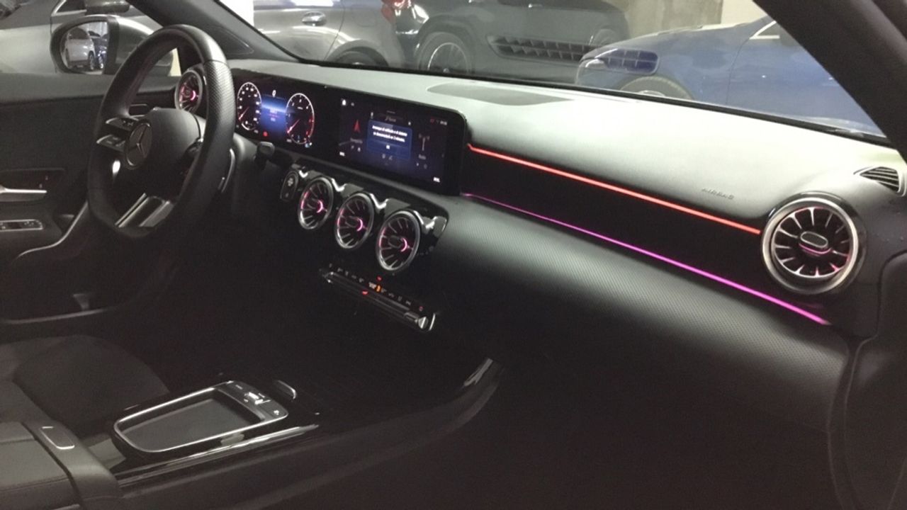 mercedes-clase-a-a-180-d-imagen-9