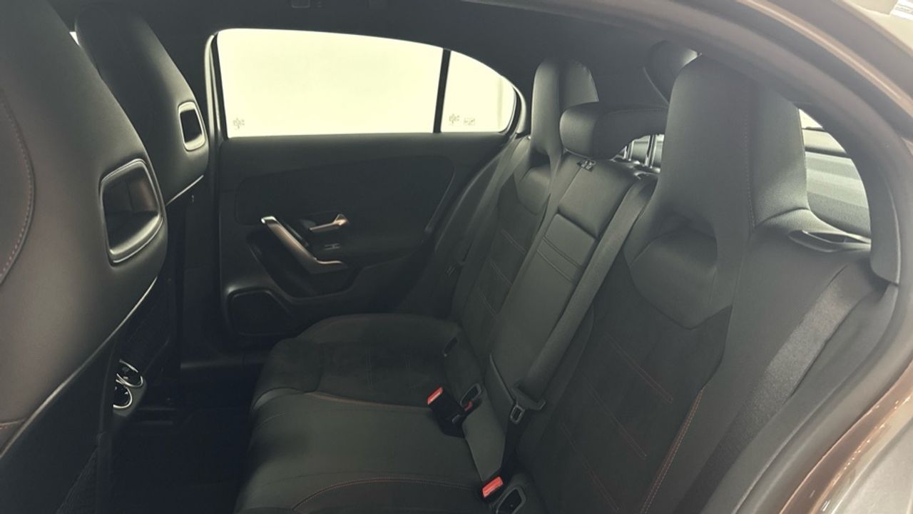 mercedes-clase-a-a-180-d-imagen-10