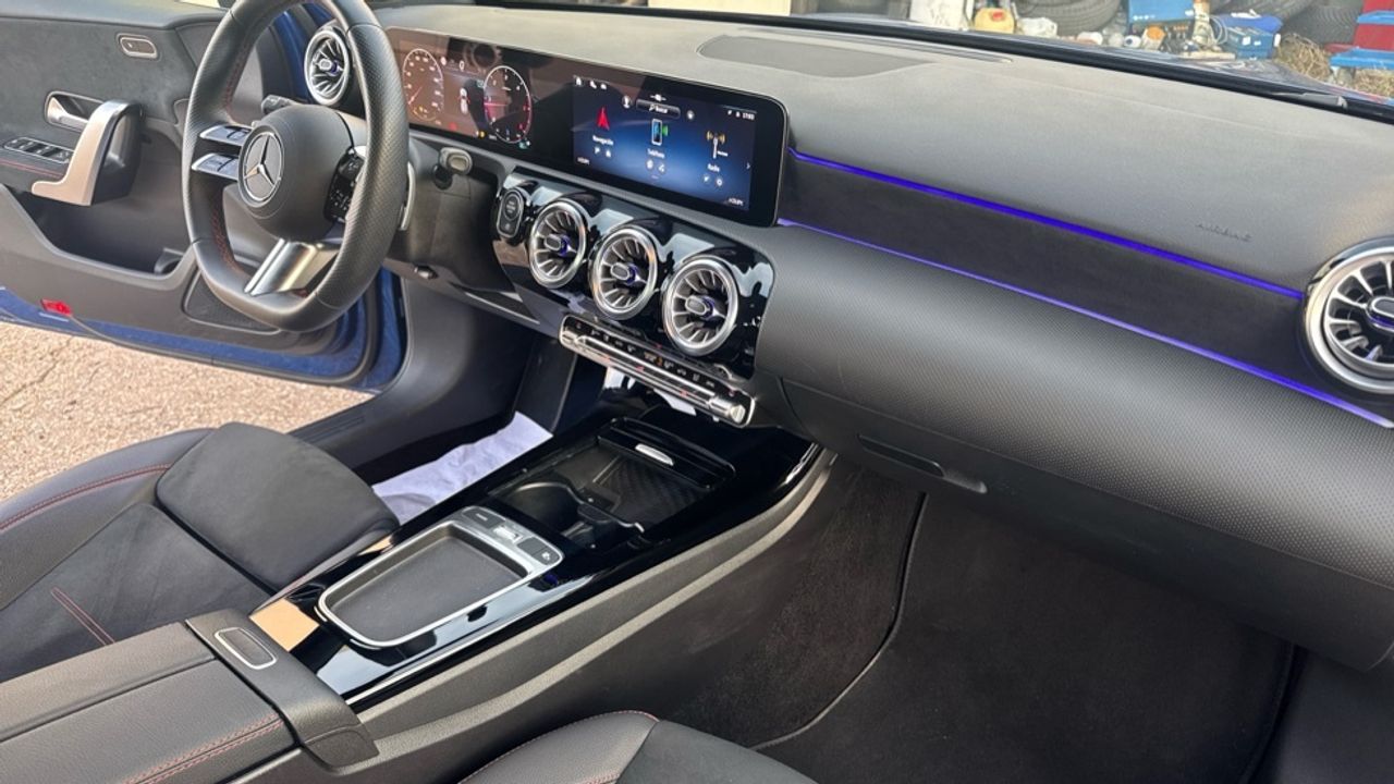 mercedes-clase-a-a-180-d-imagen-9