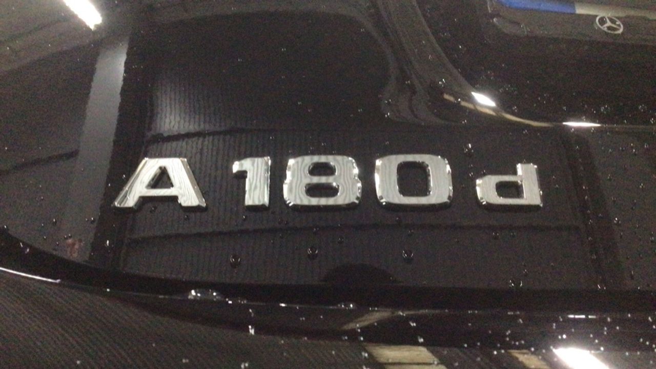 mercedes-clase-a-a-180-d-imagen-11