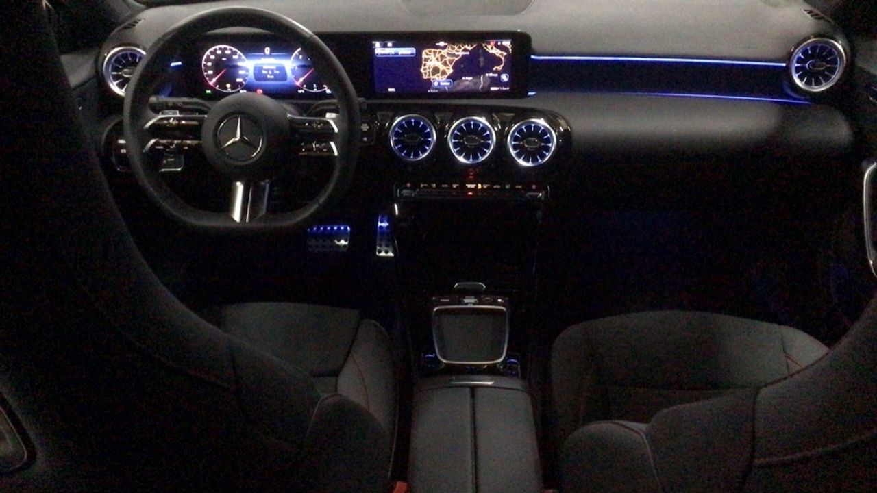 mercedes-clase-a-a-180-d-imagen-7