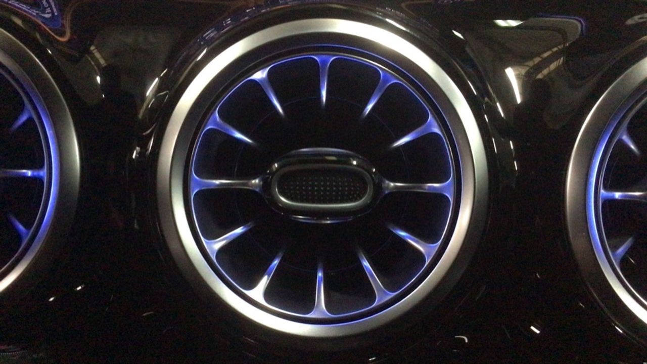 mercedes-clase-a-a-180-d-imagen-19