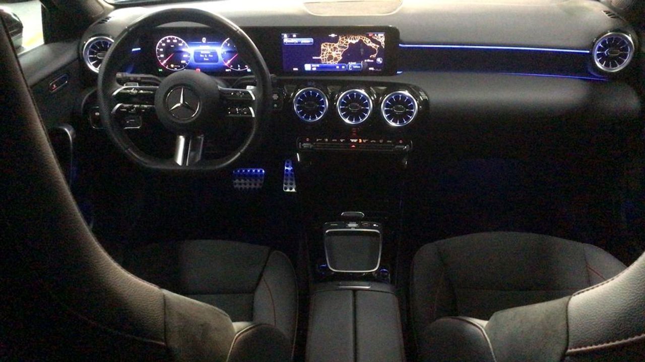 mercedes-clase-a-a-180-d-imagen-7