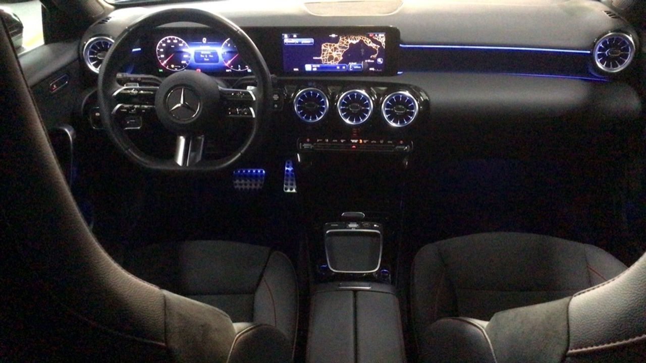 mercedes-clase-a-a-180-d-imagen-7