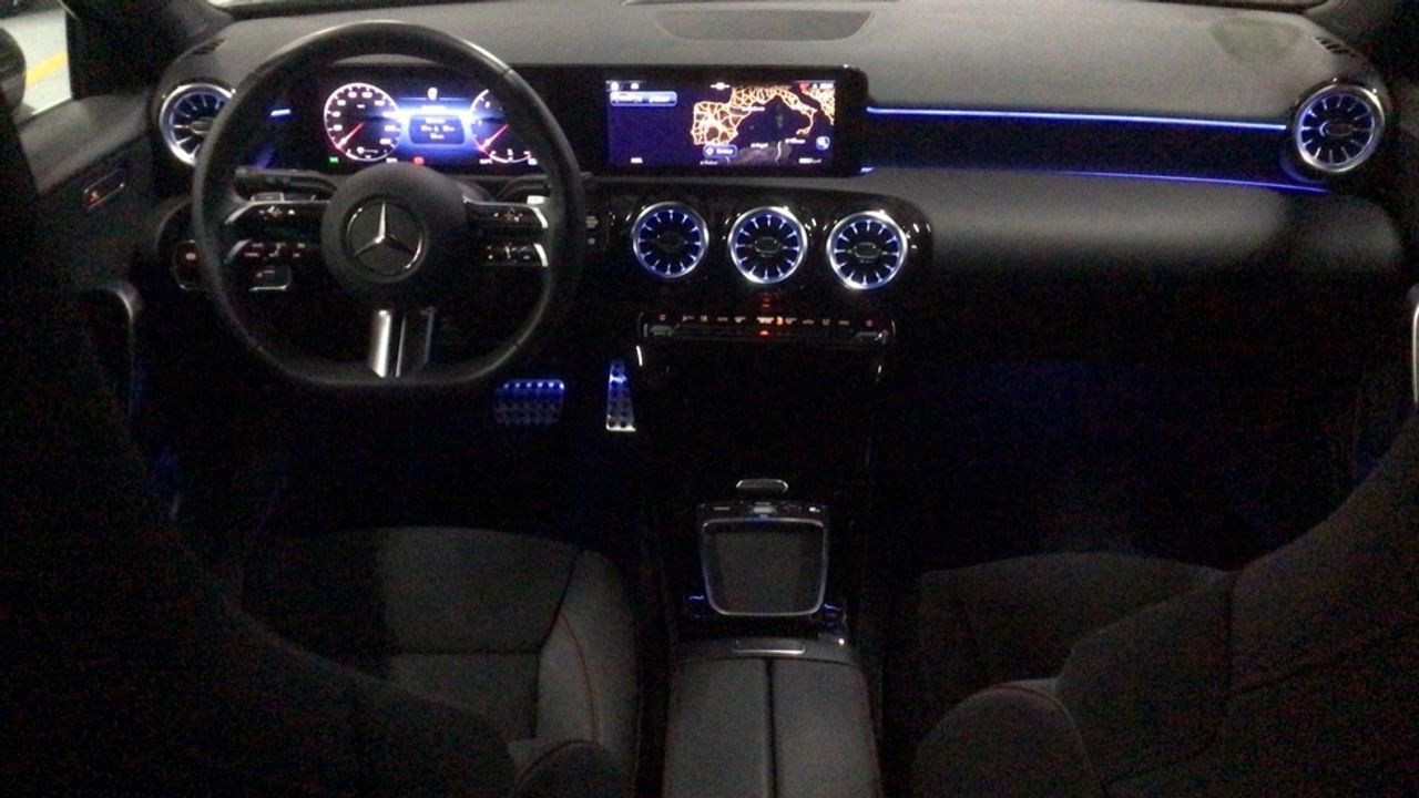 mercedes-clase-a-a-180-d-imagen-7