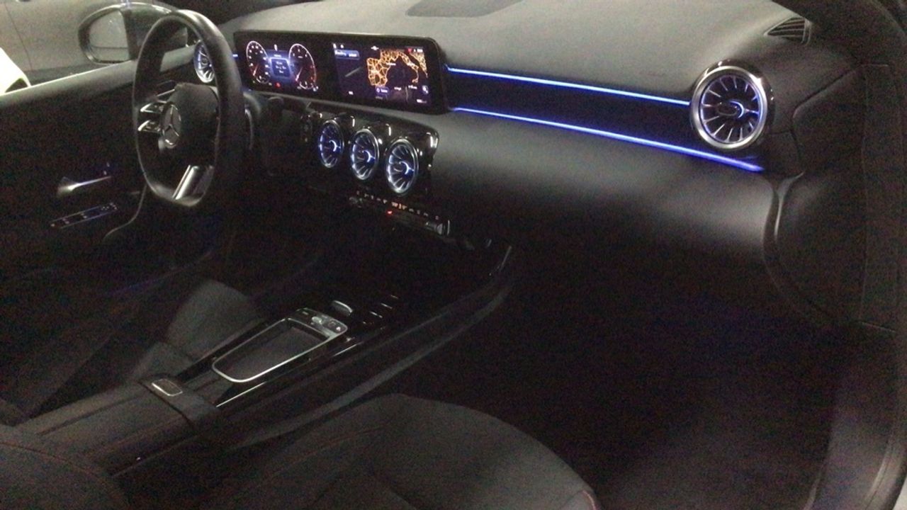 mercedes-clase-a-a-180-d-imagen-9