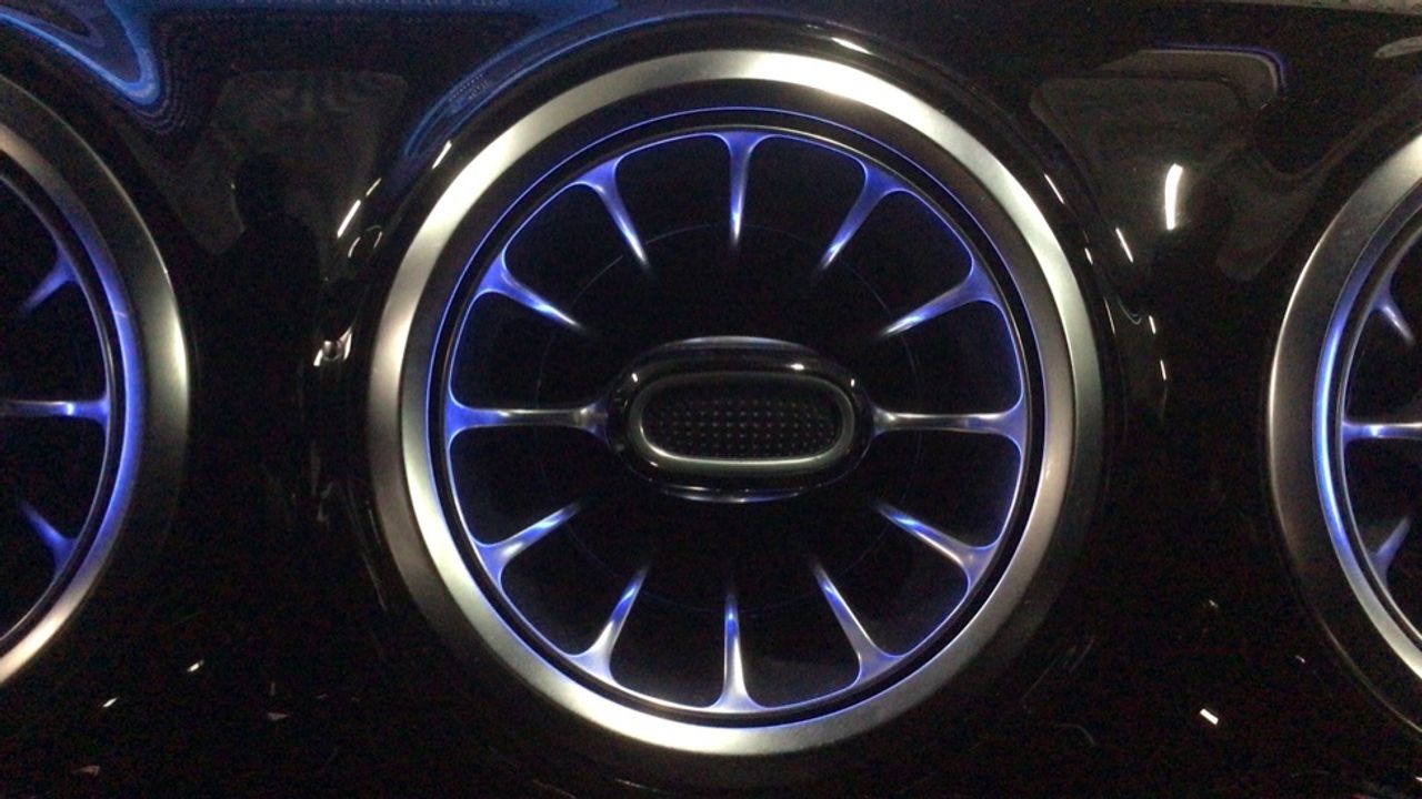 mercedes-clase-a-a-180-d-imagen-19