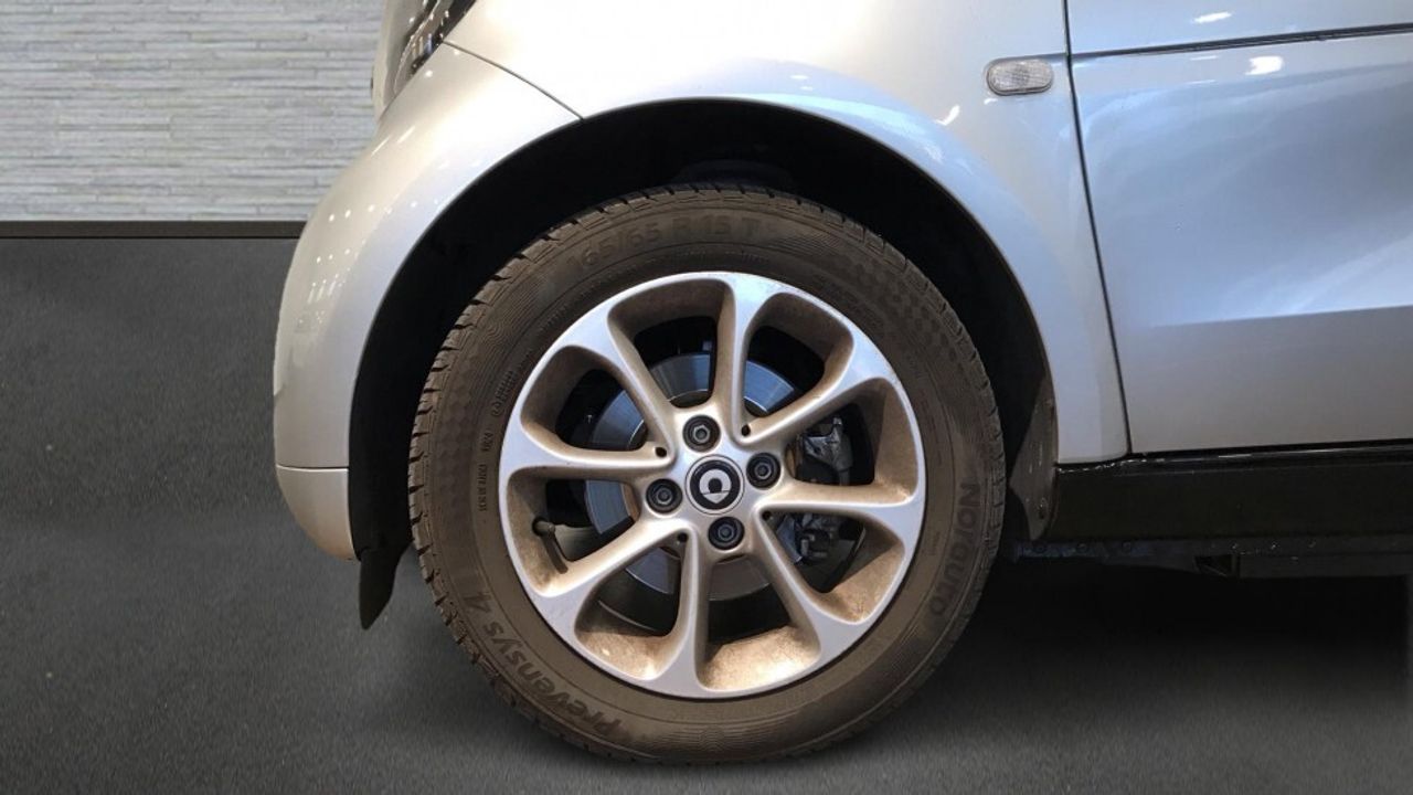 smart-fortwo-60kw81cv-electric-drive-coupe-imagen-4